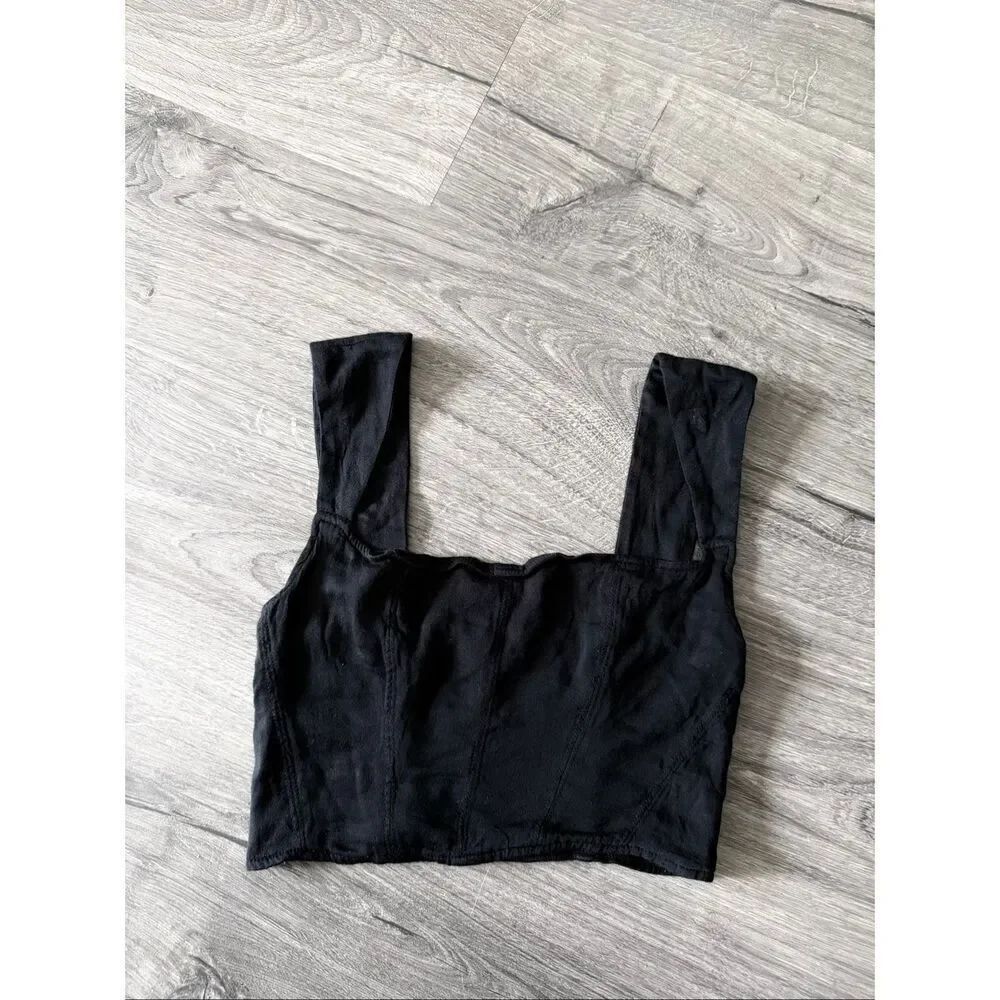 Urban outfitters Cropped Tank top size Small